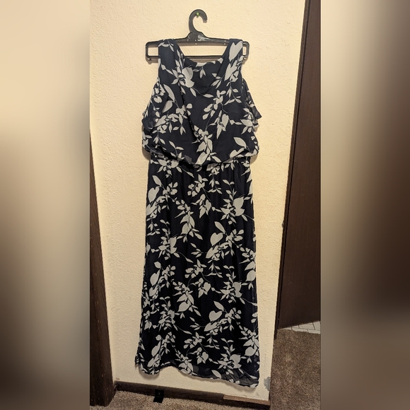 Nine West Dresses & Skirts - Nine West Blue and White Cold Shoulder Maxi Dress